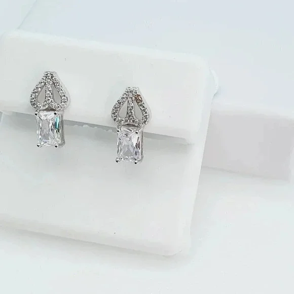 925 Sterling Silver Cubic Zirconia Earrings, U19254815